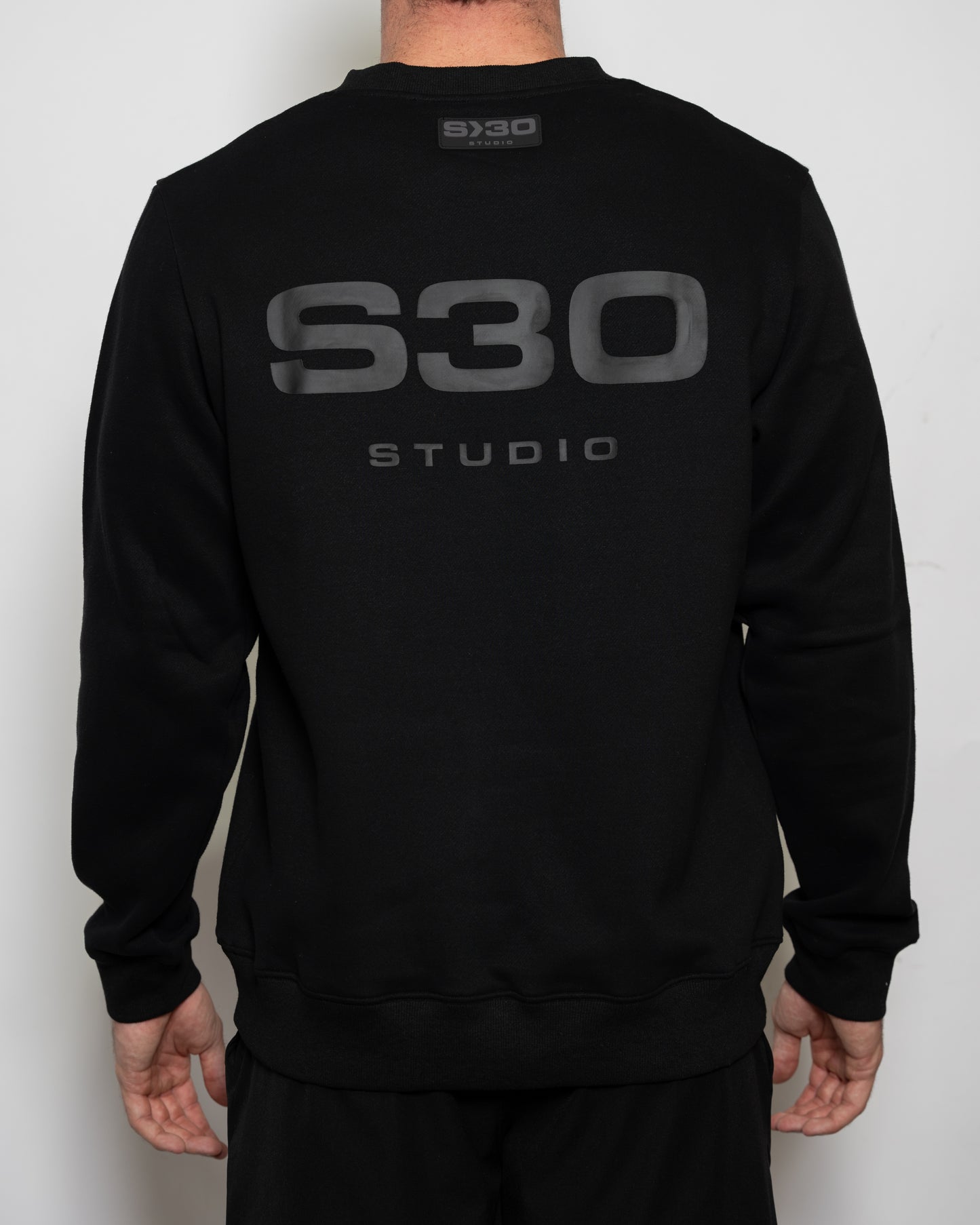 S30 STAPLE CREWNECK